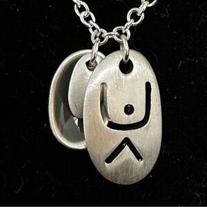 Vintage Unbranded “Hands in the Air” Charm Necklace